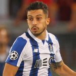 MU Coba Bajak Transfer Alex Telles ke Chelsea